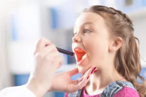 Child with tonsillitis